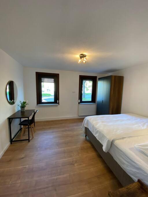 לודוויגסבורג Nisay Home - 3 Room Apartment - A1 מראה חיצוני תמונה