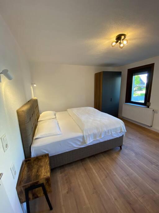 לודוויגסבורג Nisay Home - 3 Room Apartment - A1 מראה חיצוני תמונה
