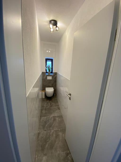 לודוויגסבורג Nisay Home - 3 Room Apartment - A1 מראה חיצוני תמונה